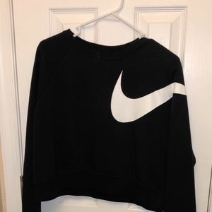 Nike Dri-Fit Crop Sweatshirt